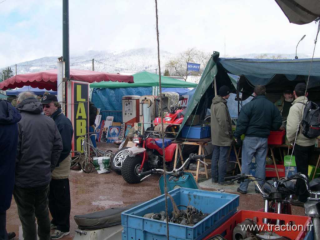 2008_03_23 Vagney 03.jpg - 22/03/2008 - 88120 VAGNEY 22ème Bourse d'échanges Voitures et Motos anciennes